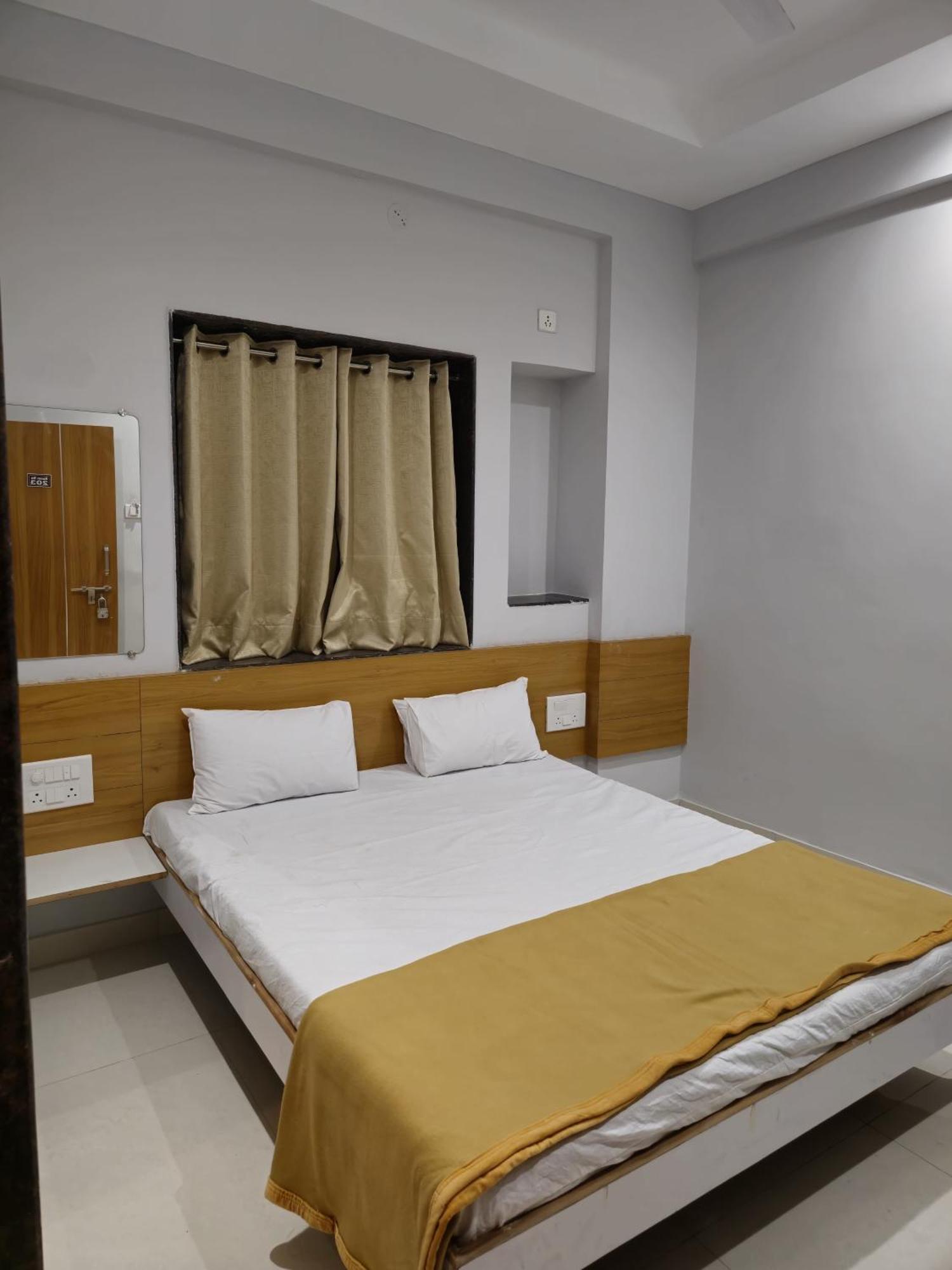 Vivanta Inn Lodge, Solapur Εξωτερικό φωτογραφία